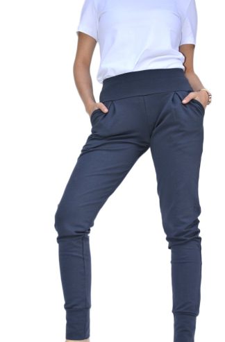 Hlače NINA-gubice in žepi